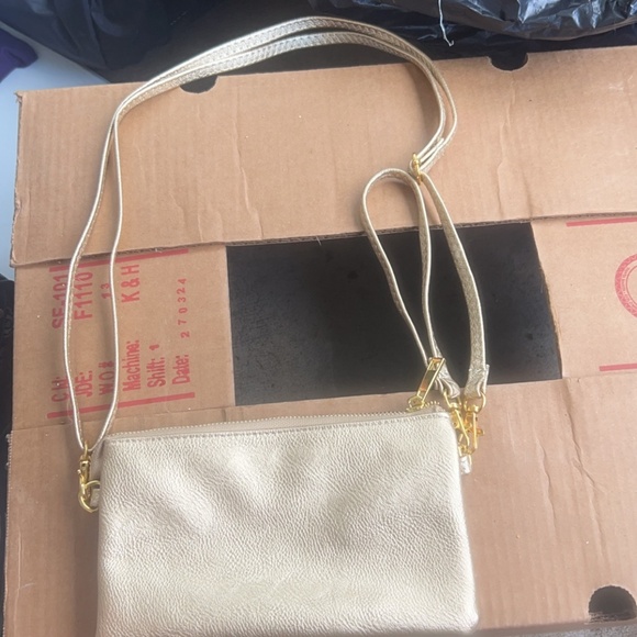 Purses - Picture 3 of 3